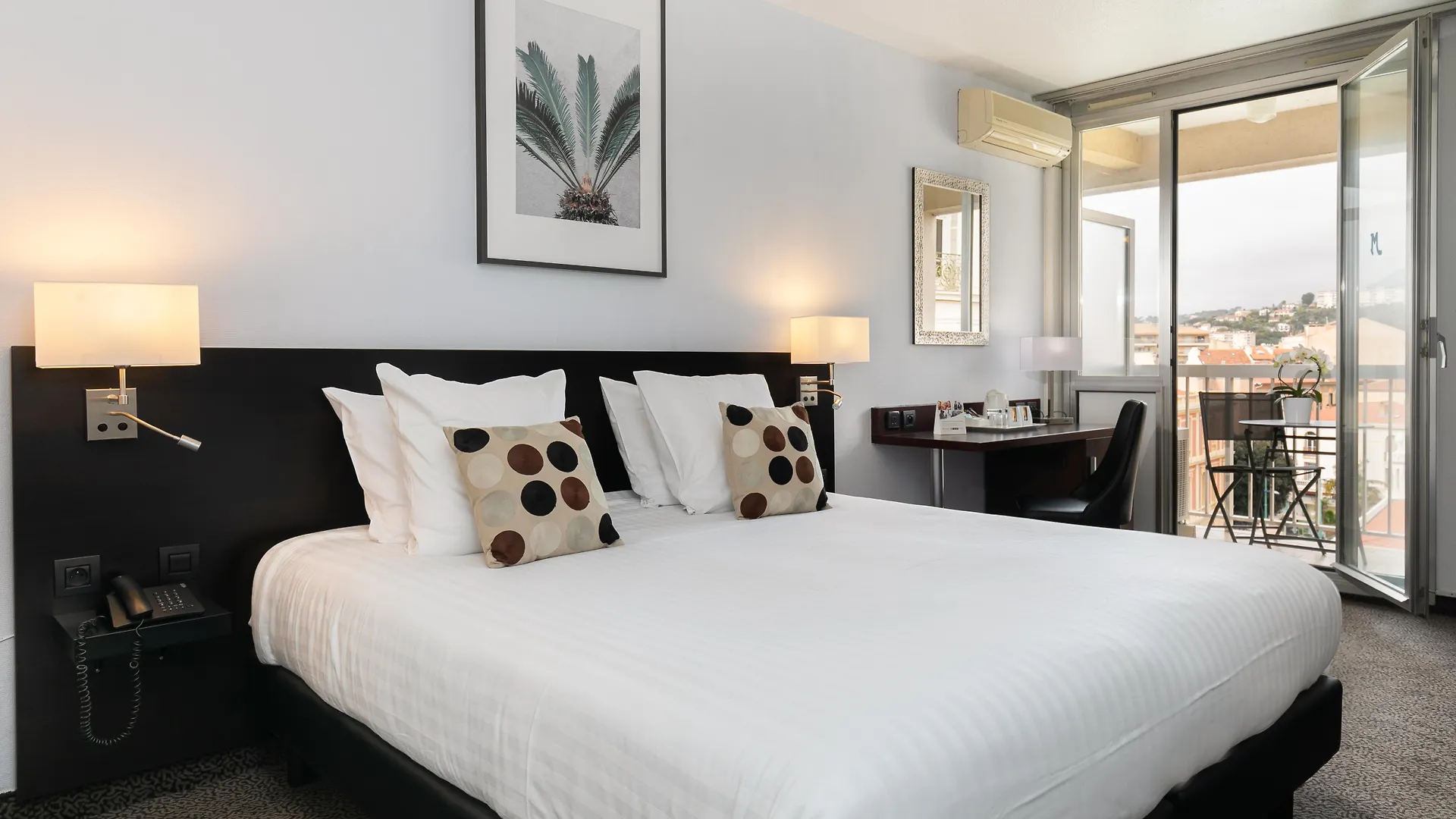 Best Western Hotel Mediterranee Menton 3*,  France
