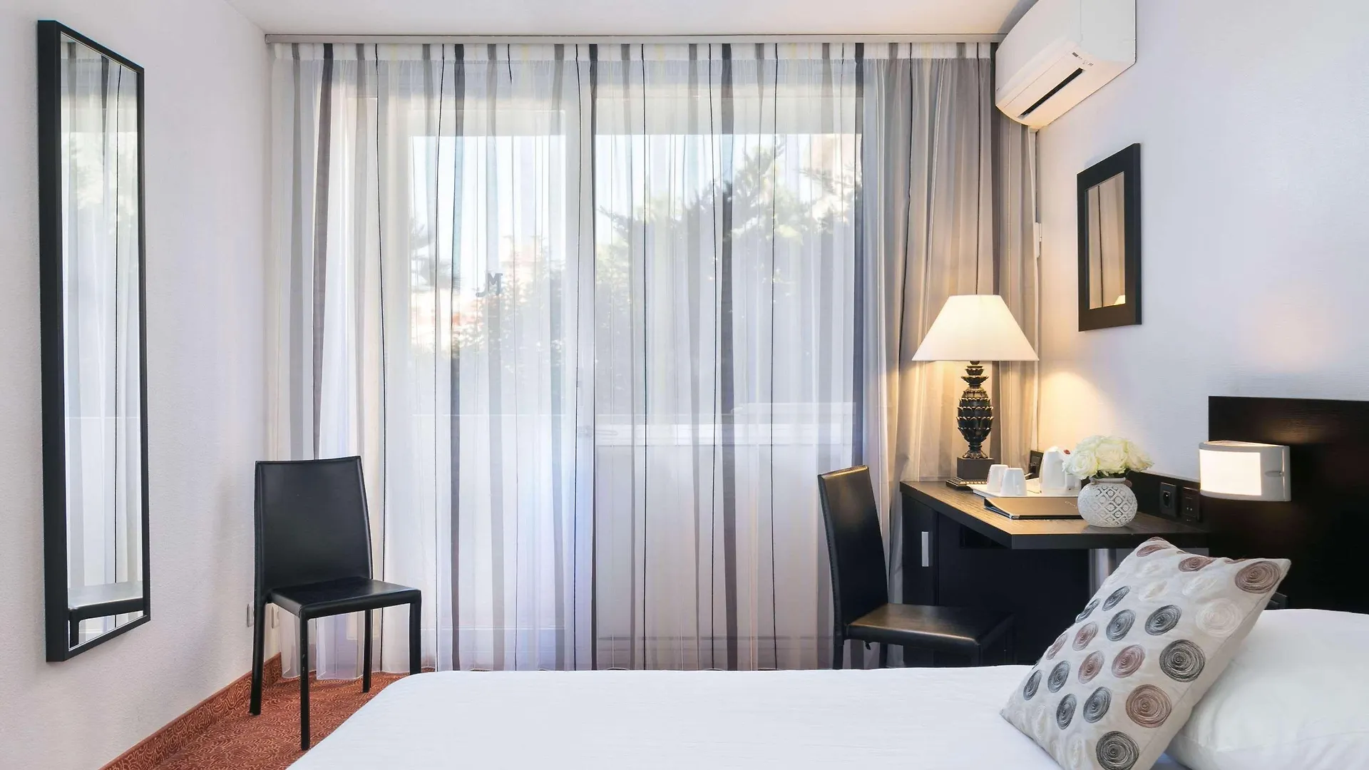 Best Western Hotel Mediterranee Menton 3*,  France